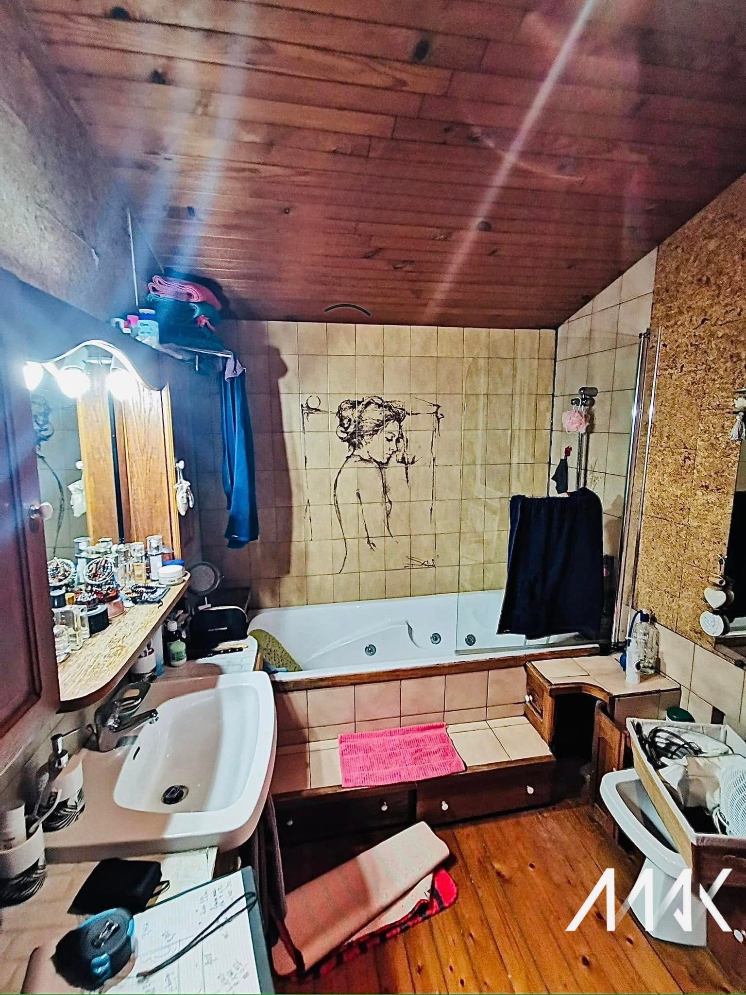 Rénovation de salle de bain réalisée par SASU Max